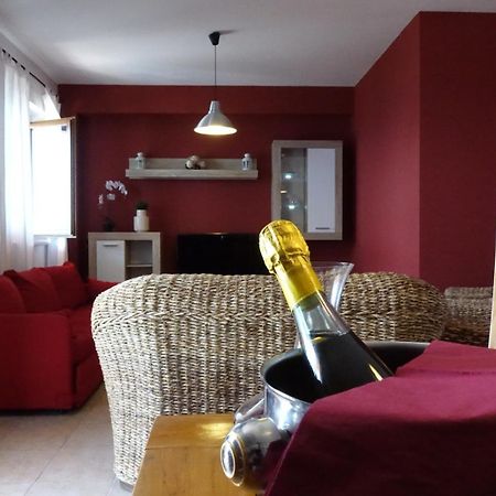 מצאו Poseidone Sea Apartment Taormina מראה חיצוני תמונה