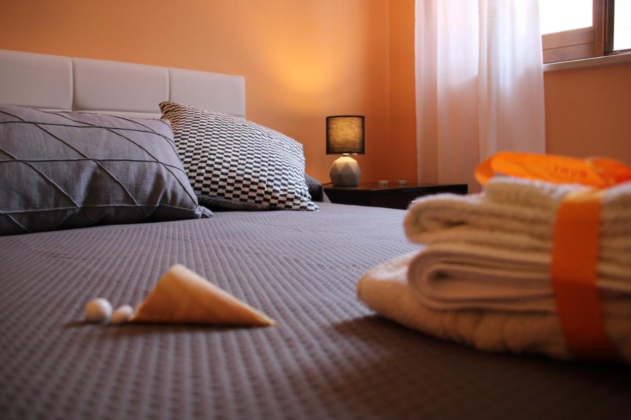 מצאו Poseidone Sea Apartment Taormina מראה חיצוני תמונה