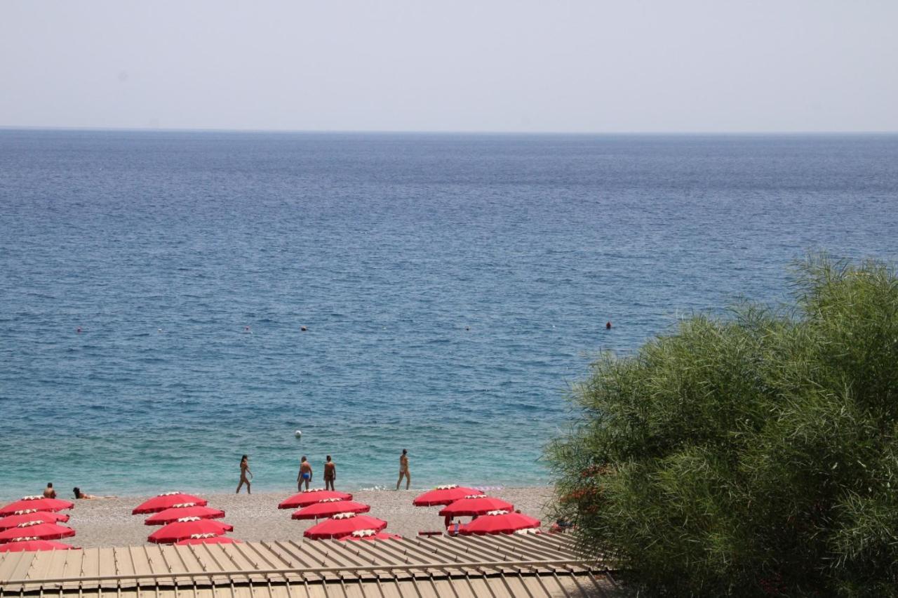 מצאו Poseidone Sea Apartment Taormina מראה חיצוני תמונה