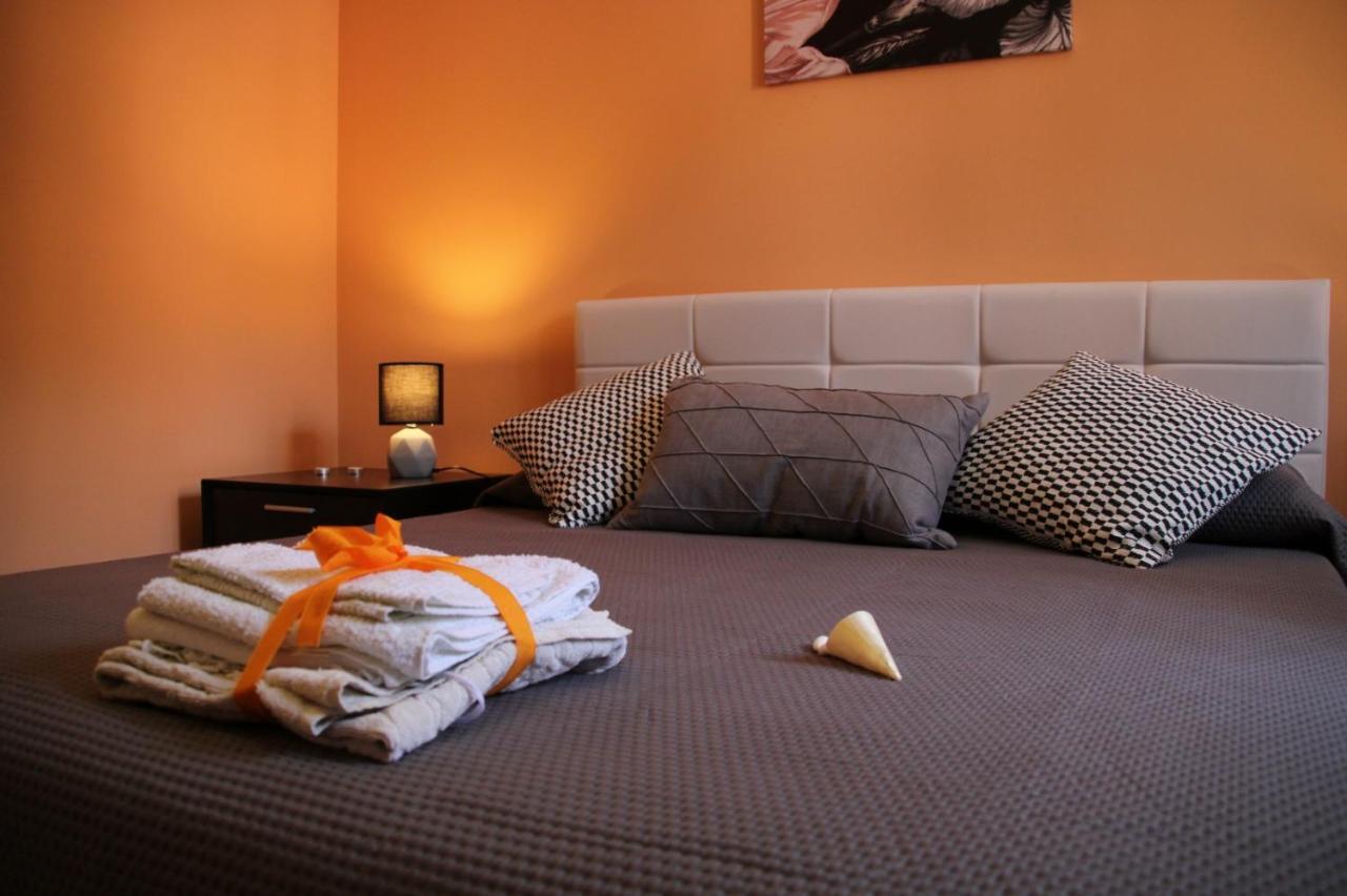 מצאו Poseidone Sea Apartment Taormina מראה חיצוני תמונה