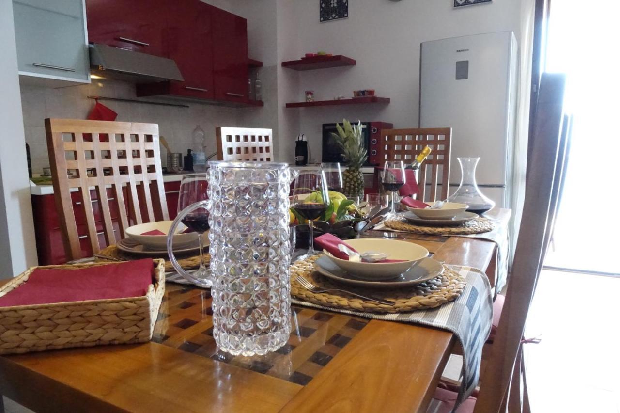 מצאו Poseidone Sea Apartment Taormina מראה חיצוני תמונה