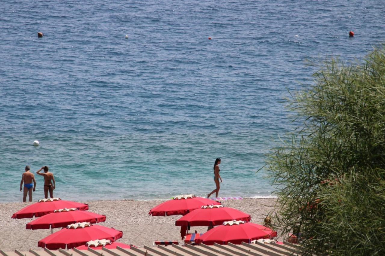 מצאו Poseidone Sea Apartment Taormina מראה חיצוני תמונה