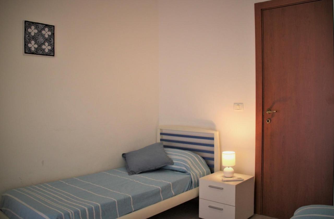 מצאו Poseidone Sea Apartment Taormina מראה חיצוני תמונה